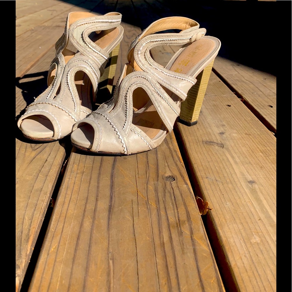 LAMB heels 👠
